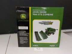 JOHN DEERE 9860 STS COMBINE 1/32 SCALE DIE CAST METAL NIB