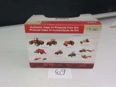 IH FARMALL A TRACTOR DIE CSAT METAL 1/16 SCALE NIB