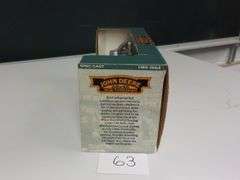 JOHN DEERE 1938 THRESHER 1/28 SCALE SPEC CAST NIB