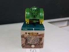 JOHN DEERE MODEL D TRACTOR 75TH ANNIVERSARY 1/16 SCALE DIE CAST METAL NIB