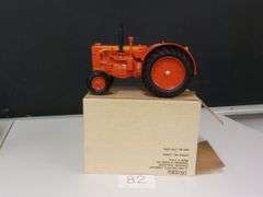 CASE 500 WIDE FRONT NATIONAL FARM TOY SHOW 1985