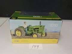 JOHN DEERE 1010 TRACTOR COLLECTOR EDITION INCLUDES DVD DIE CAST METAL NIB