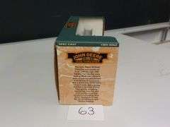 JOHN DEERE 1938 THRESHER 1/28 SCALE SPEC CAST NIB