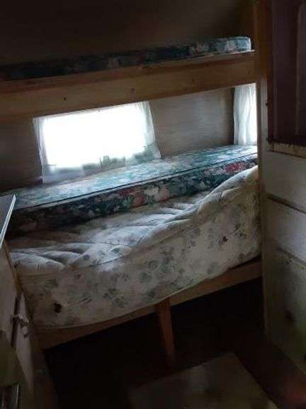 SM RETRO CAMPER WITH ALL CONTENTS INSIDE