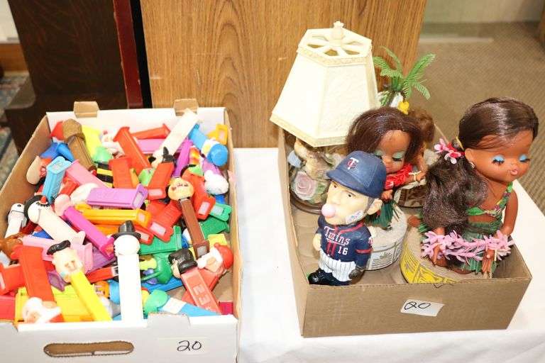 PEZ DESPENSERS & ASSORTED BOBBLE HEADS