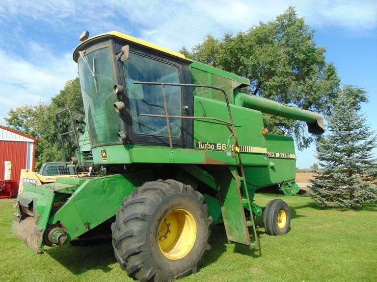 JD 6620 TURBO COMBINE, 5331 HRS, HYDROSTATIC, 2 WH DRIVE, DIESEL, 28L26 TIRES