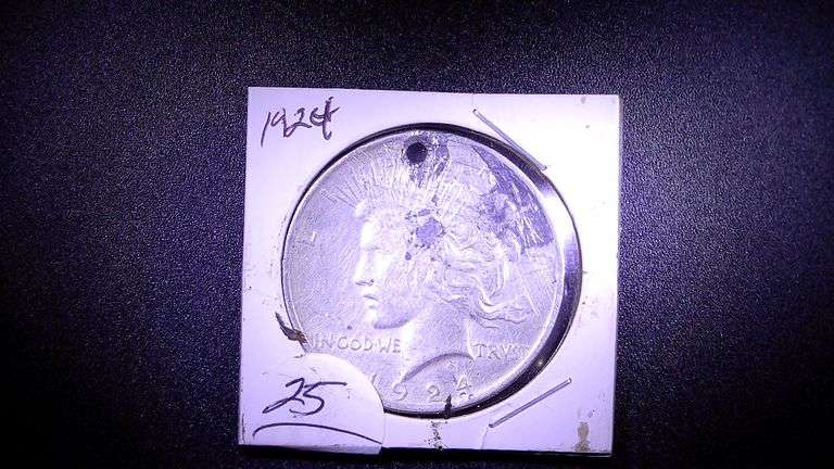 1924 Peace $ (hole)