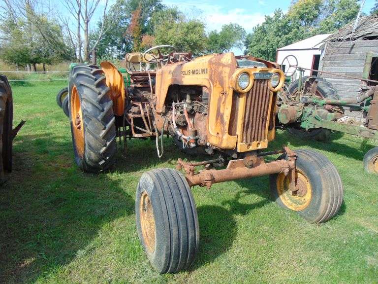 MM SUPER STAR W/F, 3PT, NO SERIAL FOUND ENGINE IS LOOSE