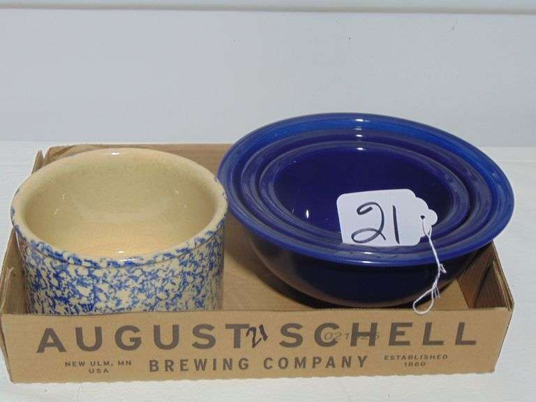 SET OF BLUE PYREX, ROBINSON MIXING BOWL SPONGEWARE