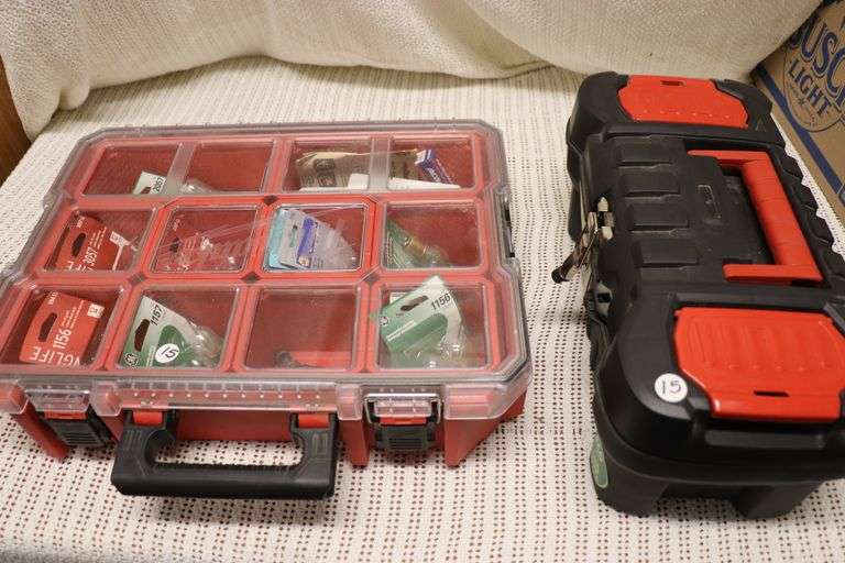 MILWAUKEE CASE W AUTOMOTIVE LIGHTS, RIMAX TOOLBOX
