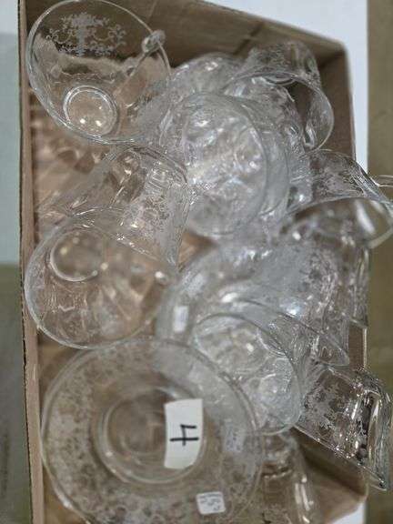 ELEGANT CLEAR GLASS CUP & SAUCERS
