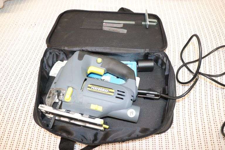 PERFORMAX CORDED JIG SAW W CASE