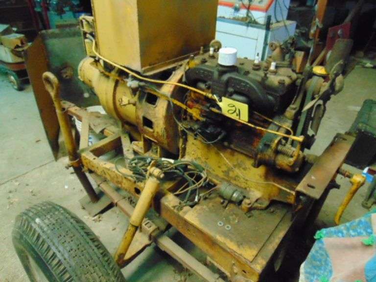 LINCOLN WELDER WITH HERCULES ENGINE