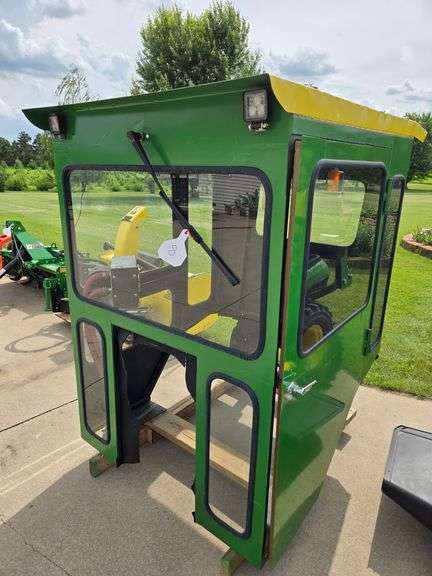 CUSTOM MADE CAB TO FIT 1025R UTILITY TRACTOR, LIGHTS, HEATER, WINDSHIELD WIPERS