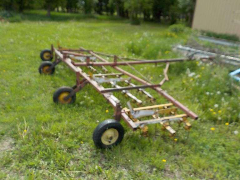 FOUR SECTION DRAG CART 18' WITH FOLD UP ENDS, SPRING TOOTH, LOCATION LABOLT SD, JIM 605-467-1597