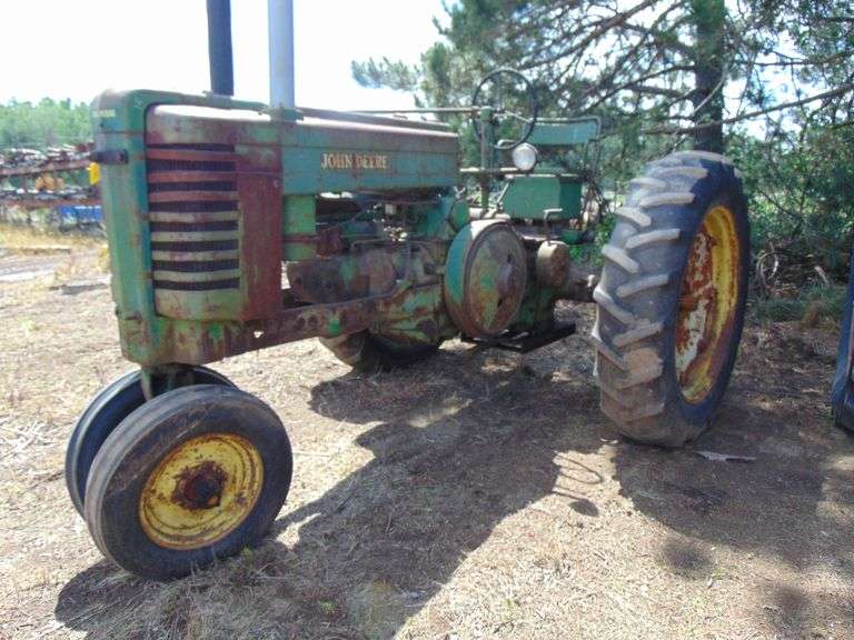 JD STYLED G N/F SPLIT PEDESTAL BIG NUT CARB WILL RUN SERIAL # 57713