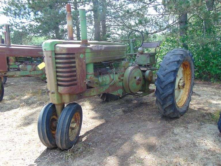 JD STYLED G ,N/F ROCSHAFT BIG NUT CARB STUCK ENGINE DOESNT RUN SERIAL # 31146