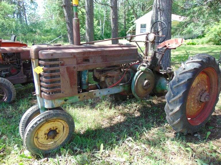 JD H SERIAL #51606 ELECT START LIGHTS, HYD NEW REAR RIMS N/F WILL RUN