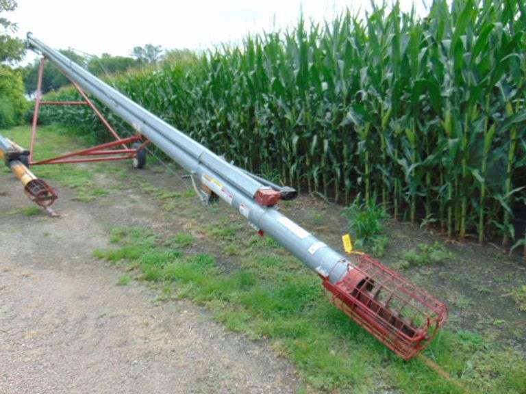 HUTCHINSON AUGER PTO 8X50' NICE AUGER