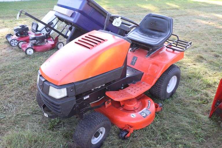 ARIENS LAWN MOWER, 40" DECK, RUNS