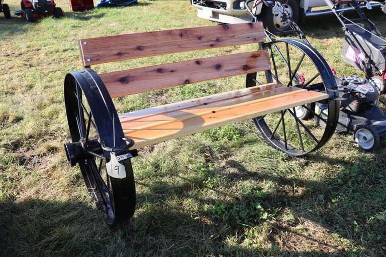 4' WAGON WHEEL BENCH