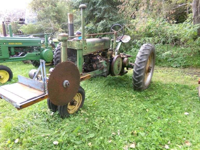 JOHN DEERE A UNSTYLED