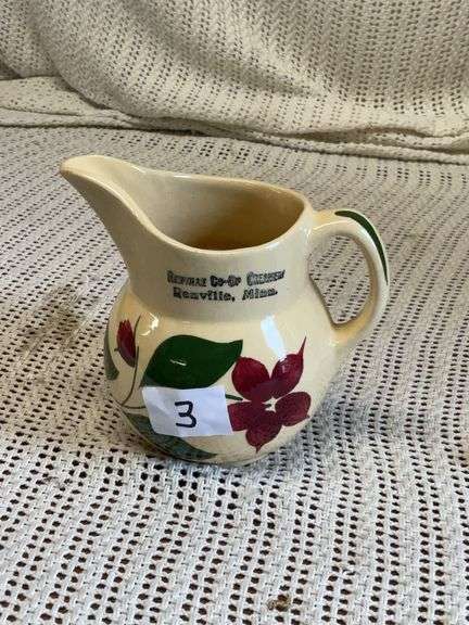 APPLE WATTWARE RENVILLE COOP PITCHER