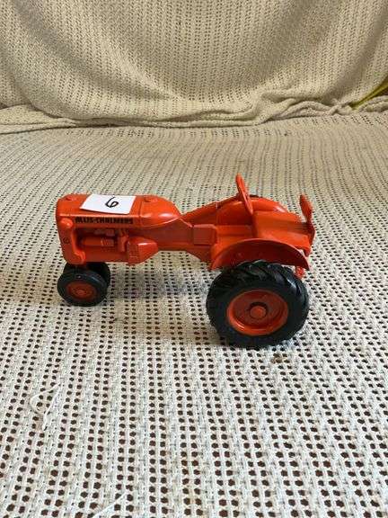 ALLIS CHALMERS C TRACTOR