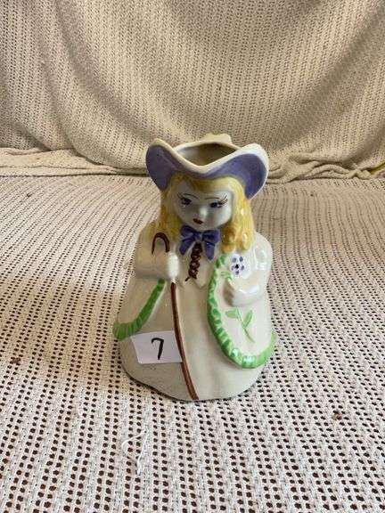 SHAWNEE BO PEEP PITCHER