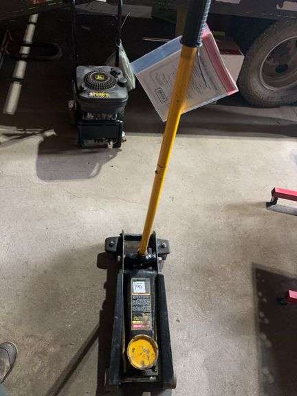 CRAFTSMAN 7,000LB FLOOR JACK.