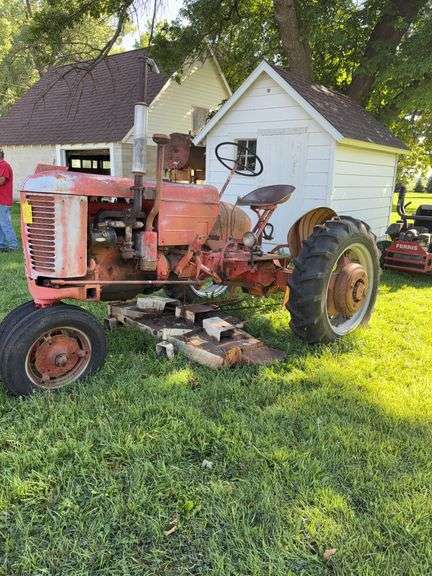 Case NF 5’ woods belly mower good back tires runs and drives