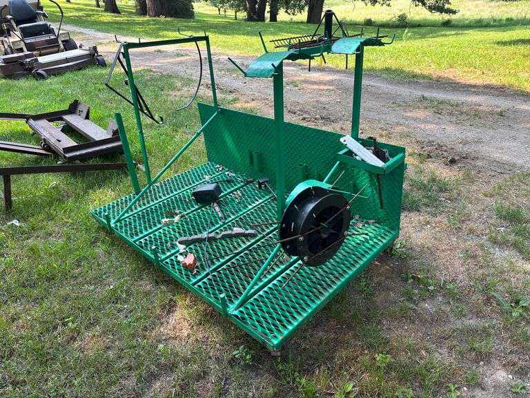 HOME BUILT QUICK ATTACH WORK PLATFORM.