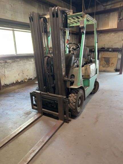 MITSUBISHI 18 FORKLIFT PROPANE NEEDS HEAD GASKETS NO LP TANK