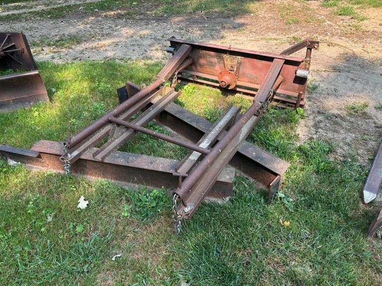 HOME BUILT QUICK ATTACH LEVELER.